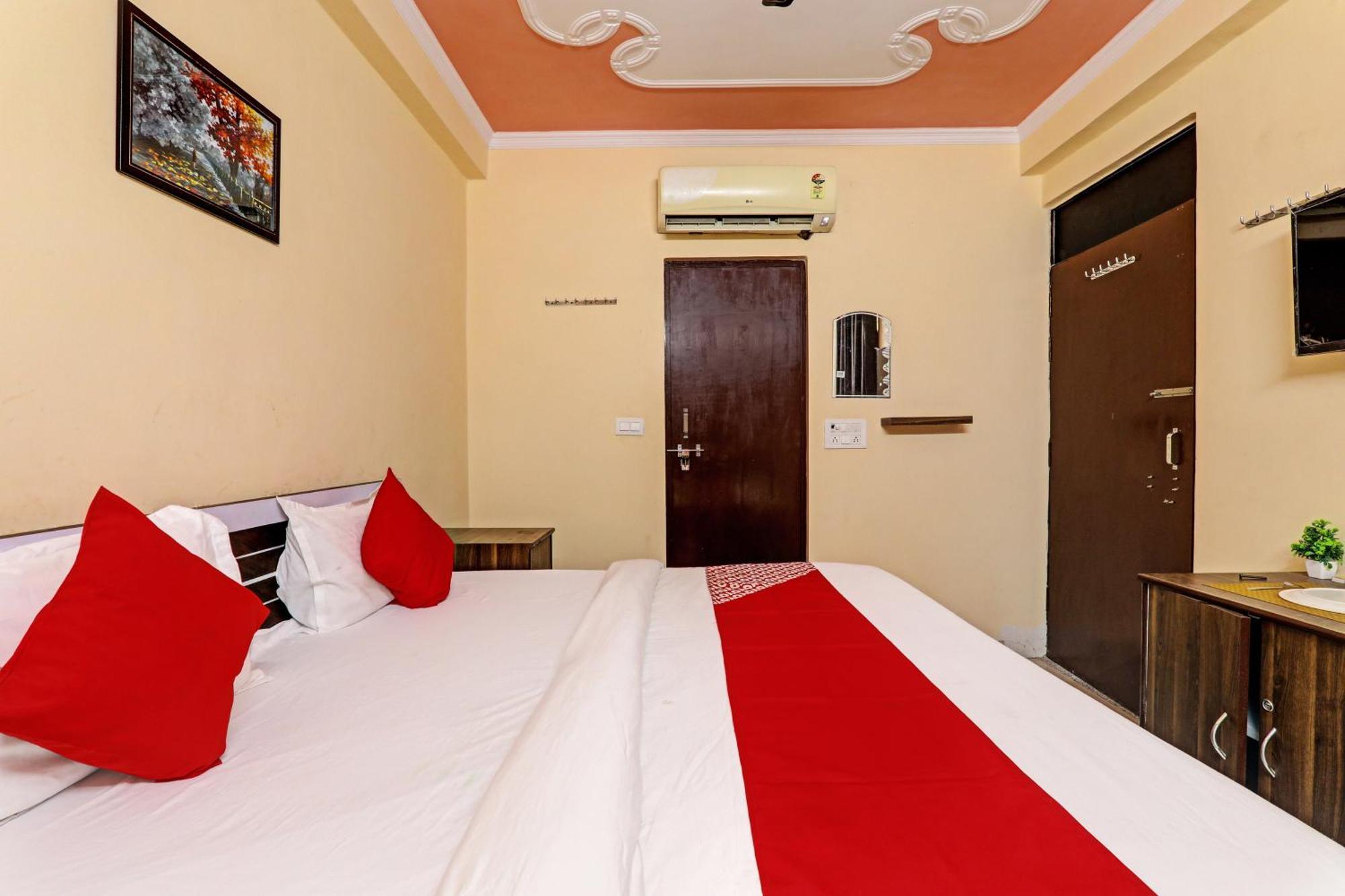 Super O 3* Lucknow